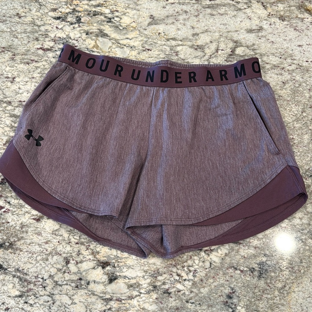 Women’s size medium Under Armour shorts
